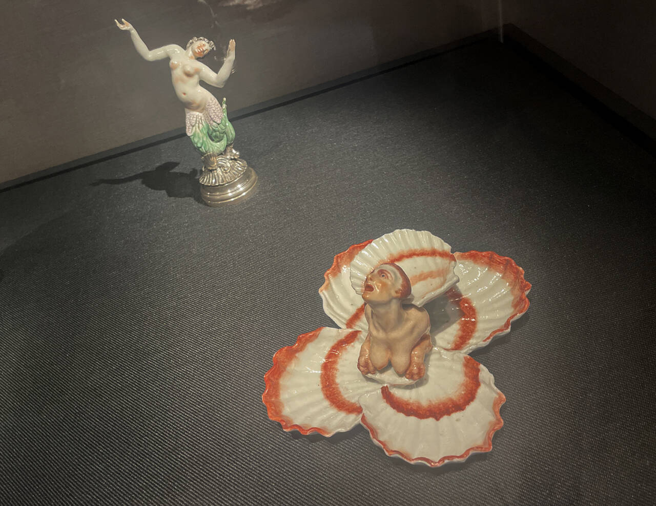 Merman (one of six)(半魚人), Doccia Porcelain Manufactory, Italian, 1750-55 / Two sweetmeat dishes(砂糖菓子の二つの小皿), Doccia Porcelain Manufactory, Italian, ca.1750-60