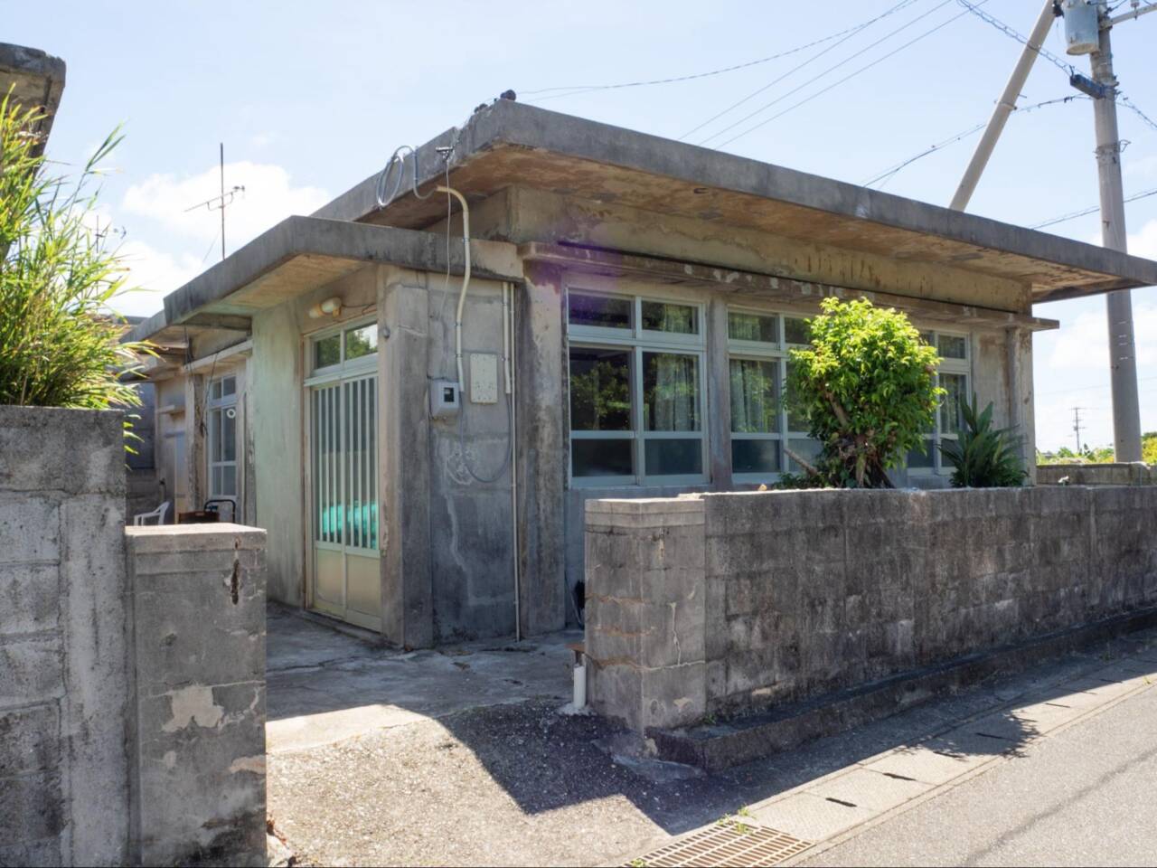 賃貸住宅用に、空き家を現在リフォーム中