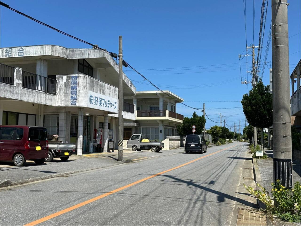 狩俣集落から宮古島市内につながるのはたった一本の県道230号線