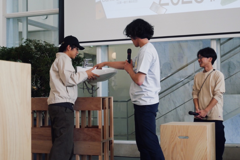 解体材デモオークションの様子