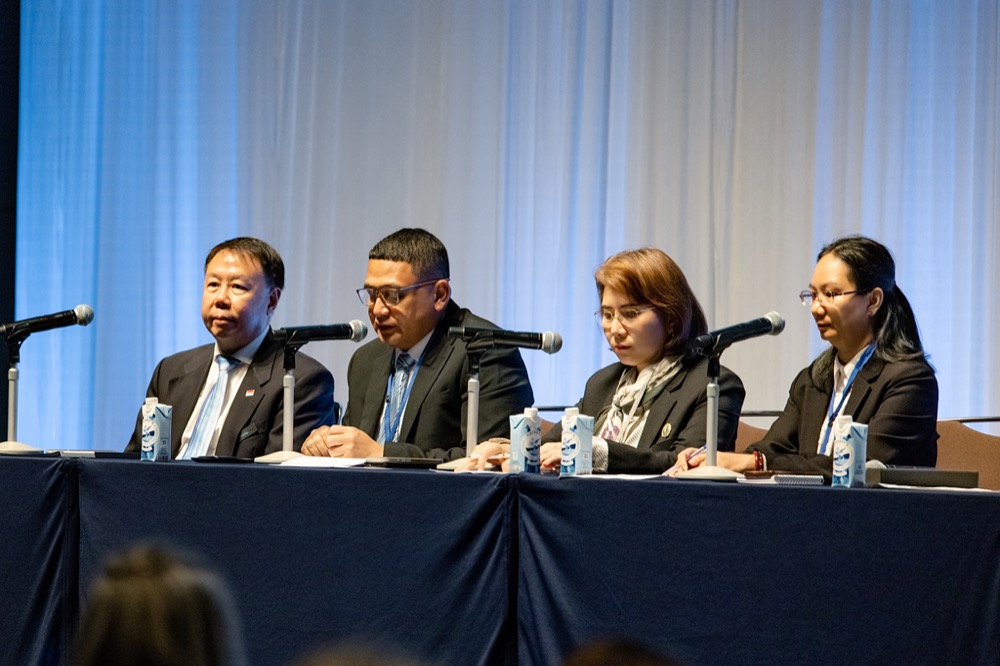 アジア各都市首長からのコメントの様子