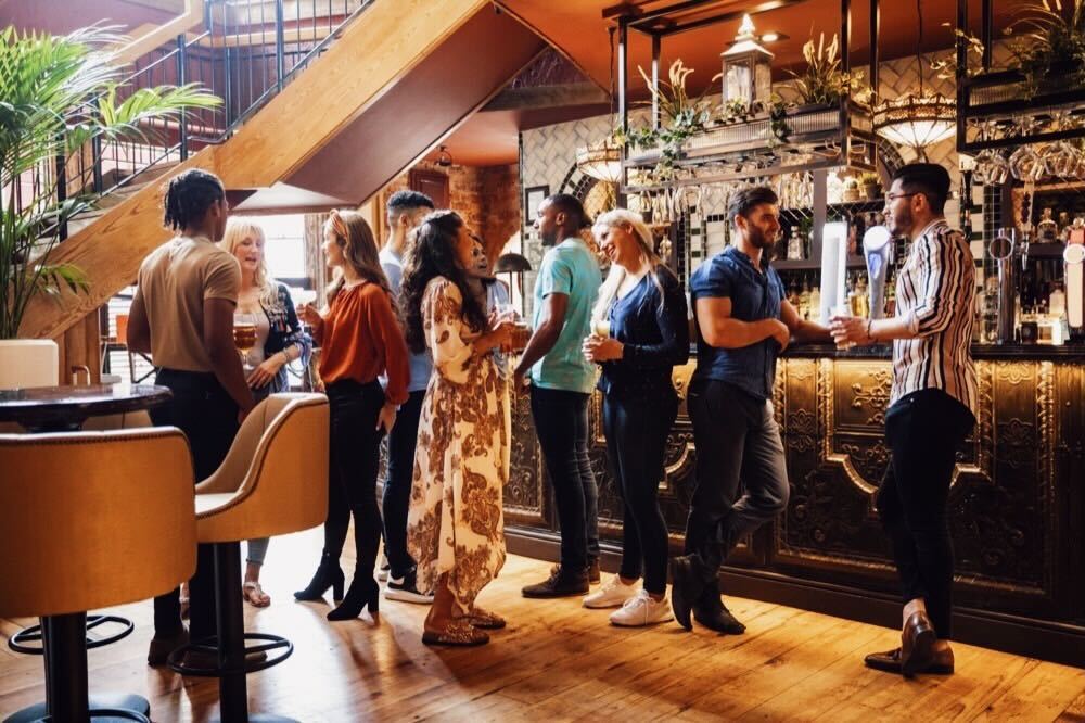 オフピークの店舗を無償で市民に解放。オランダ企業が取り組む地域コミュニティ作り