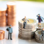 「お金のあり方」を問い直した一年。編集部が選ぶ注目の取材・コラム5選【2025年ハイライト】