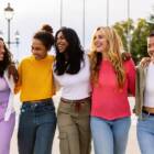 平等は、当たり前を問い直すところから始まる。女性のエンパワーメント事例5選【2025年ハイライト】