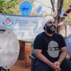 電力不要、ハンドルを回すだけの洗濯機。週20時間の“隠れた重労働”からの解放へ