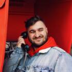 支持政党が違うとわかりあえない、ではないかも。「反対派とつながる電話」実験で幸福度上昇が確認