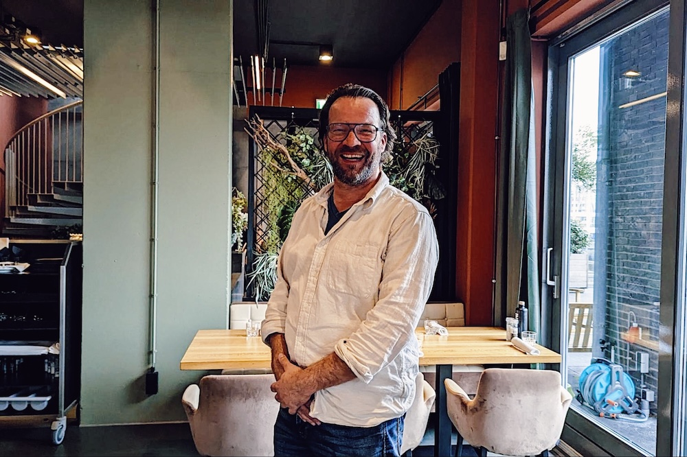 移行期の解は、100と0の「あいだ」。オランダのハイブリッド肉「Meat-You-Halfway」の“気づかれない“戦略 width=