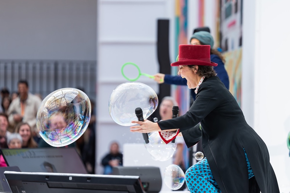 ビジネスイベントで「経済成長」を疑う。パリで考えた、新しい豊かさの定義【ChangeNOW 2026 レポート】 width=