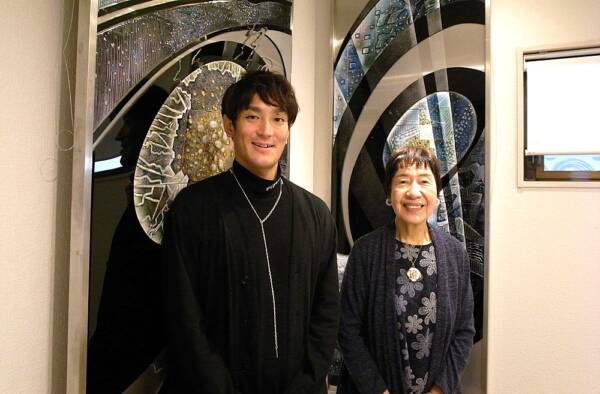 住岡健太さんと田中稔子さん