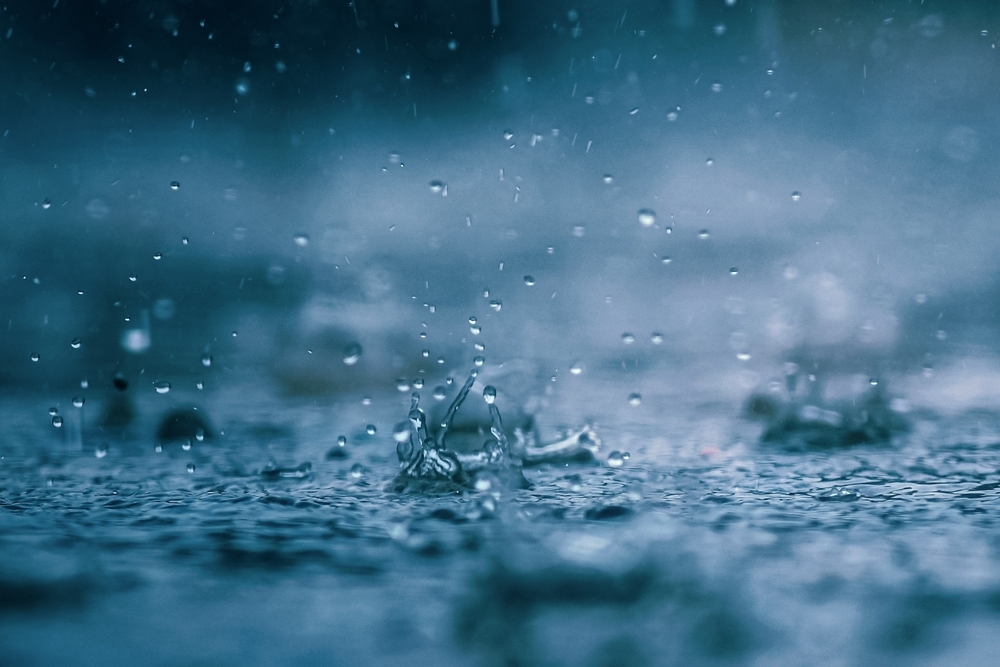 雨粒の重力をエネルギーに。都市のスキマ空間でも活用できる、次世代発電技術