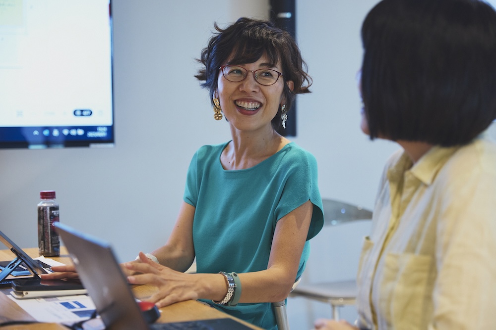 セッションで参加者が話している様子